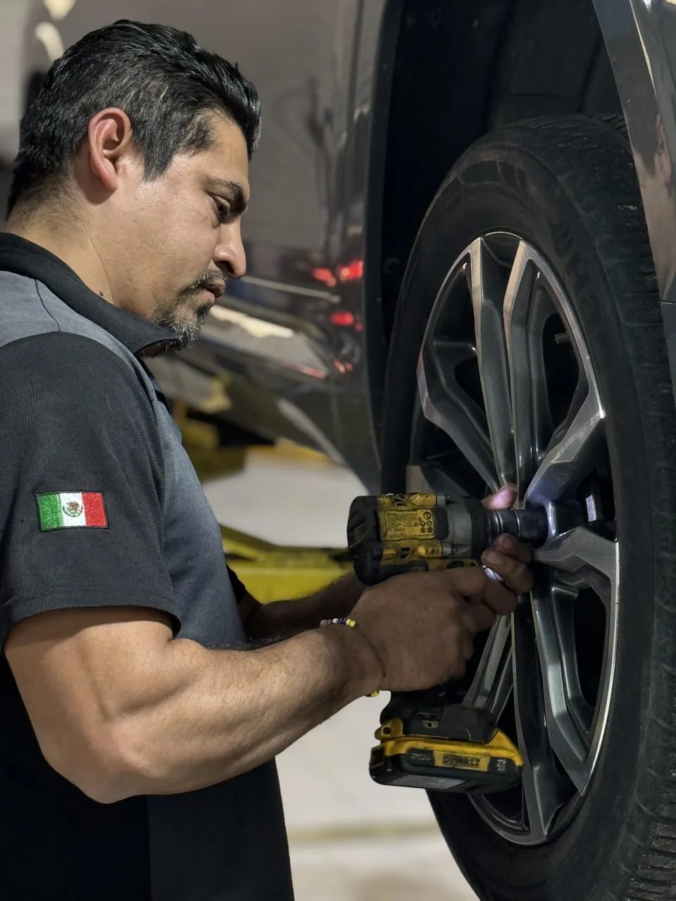 Revisión de rueda y montaje en servicio Rivero
